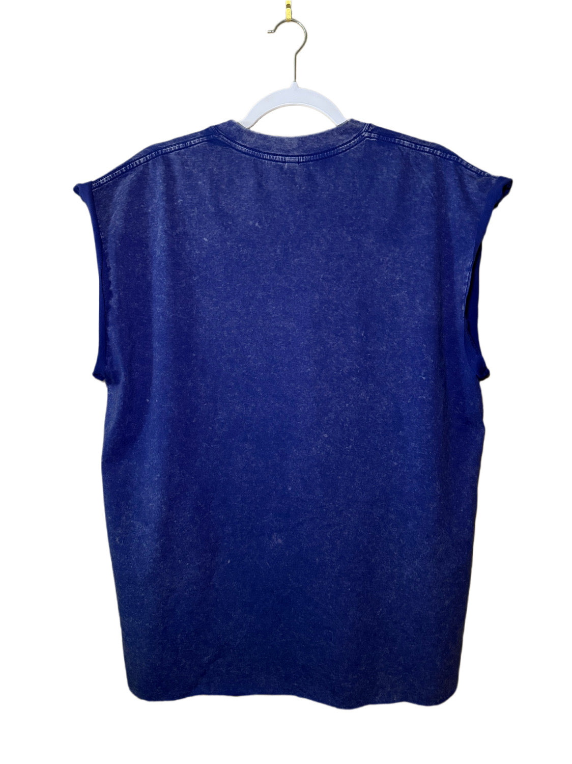 DISTRESSED SLEEVELESS