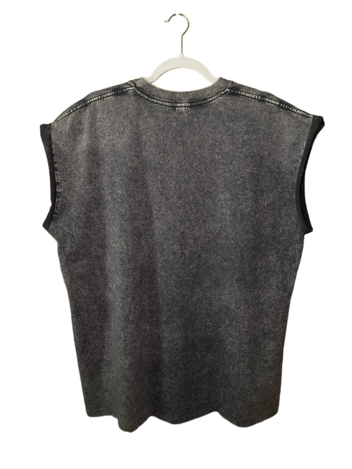 DISTRESSED SLEEVELESS